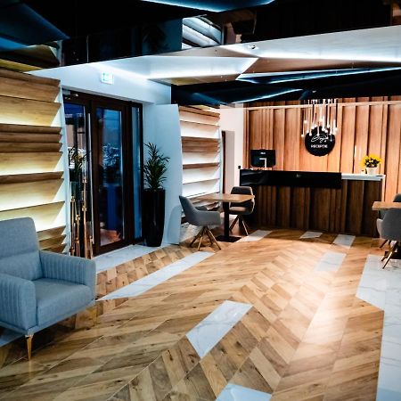 Hotel Goya Boutique Târgu Jiu Dış mekan fotoğraf
