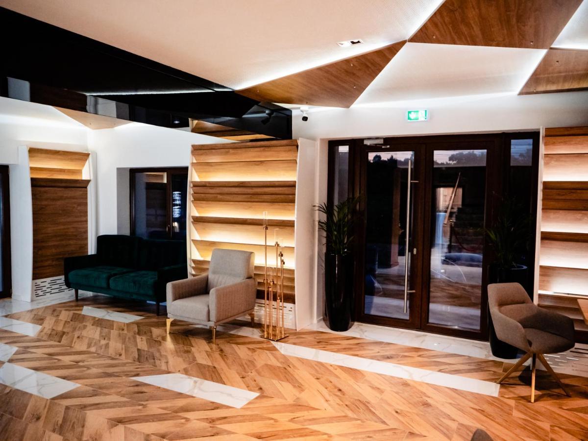 Hotel Goya Boutique Târgu Jiu Dış mekan fotoğraf