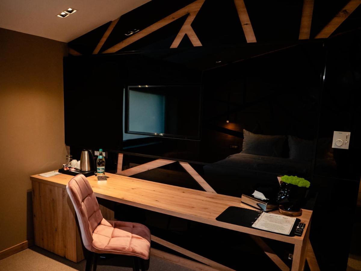 Hotel Goya Boutique Târgu Jiu Dış mekan fotoğraf