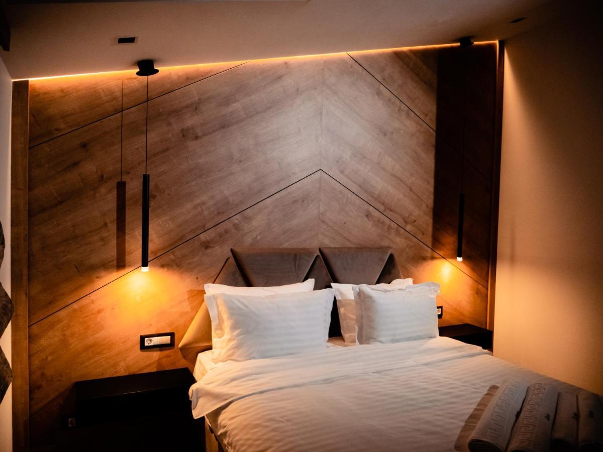 Hotel Goya Boutique Târgu Jiu Dış mekan fotoğraf