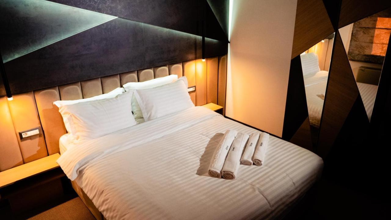 Hotel Goya Boutique Târgu Jiu Dış mekan fotoğraf