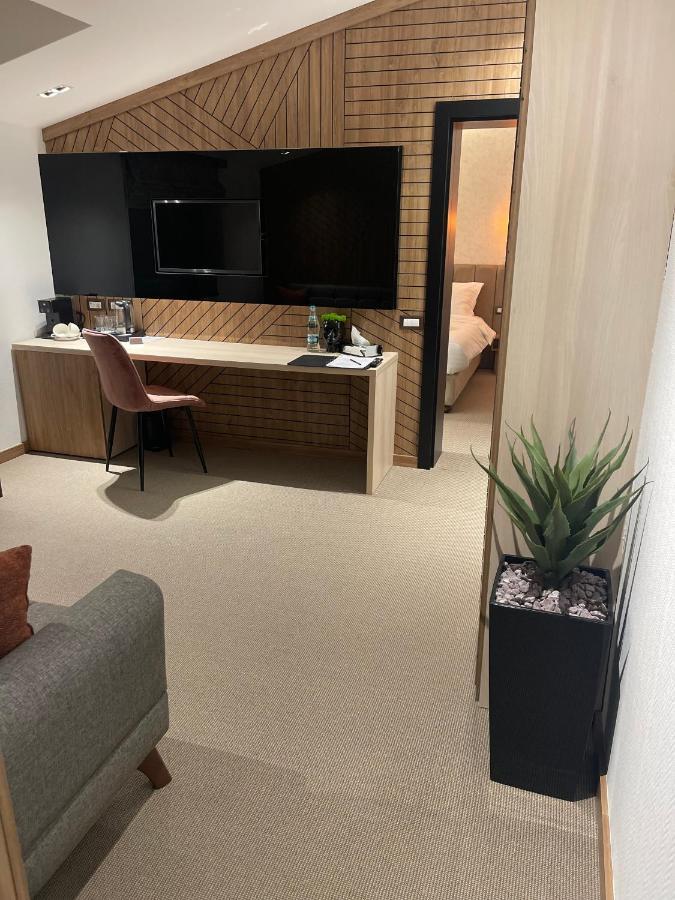 Hotel Goya Boutique Târgu Jiu Dış mekan fotoğraf